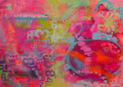 Leuchtendes Mixed-Media-Kunstwerk mit Schriftfragmenten und Wurzelmotiven von Silke Timpe – Sinnbild für Identität und Herkunft.