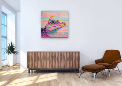 Acrylgemälde „TRUST – IT ALL BEGINS WITHIN“ – bunter Alligator mit Vogel, Symbol für Vertrauen, Mut und Lebensfreude.