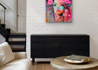 Mixed-Media-Gemälde „WHISPERS OF NATURE“ – Frauenporträt mit Blüten und Schmetterlingen, Symbol für Vertrauen, Natur und Wandel.