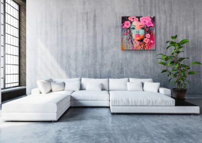 Mixed-Media-Gemälde „WHISPERS OF NATURE“ – Frauenporträt mit Blüten und Schmetterlingen, Symbol für Vertrauen, Natur und Wandel.